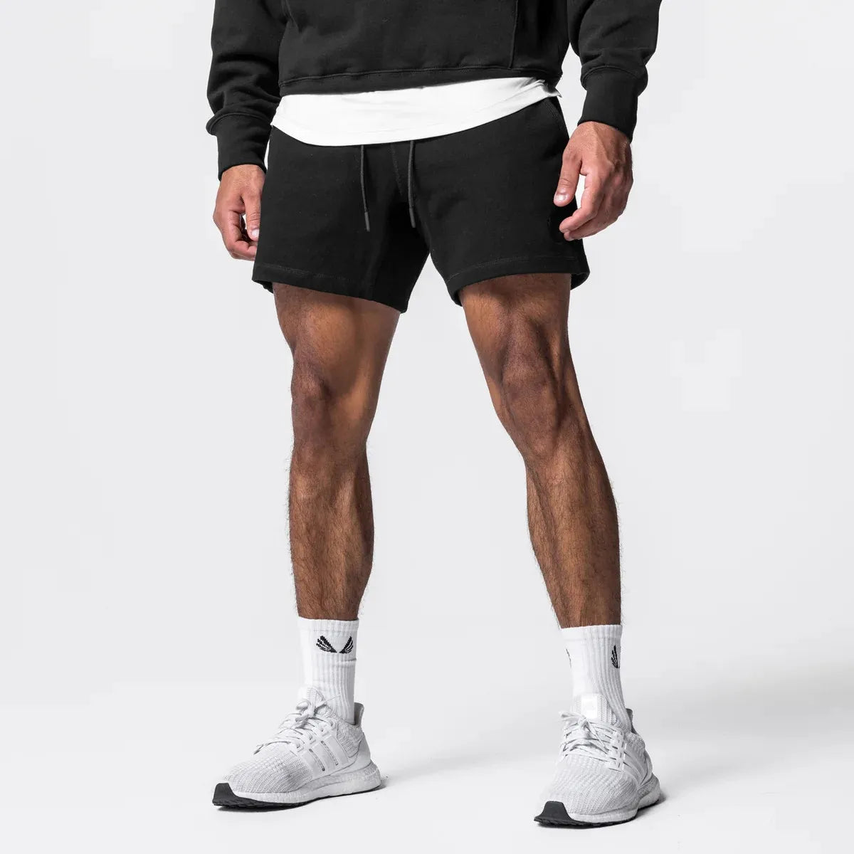 Pantalones cortos para hombre con logo bordado.