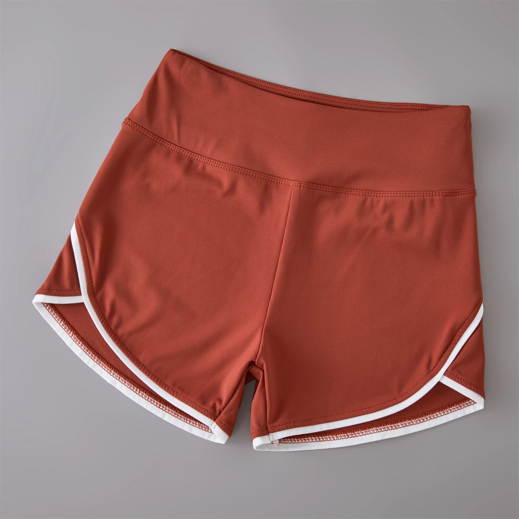 Pantalones cortos deportivos ajustados