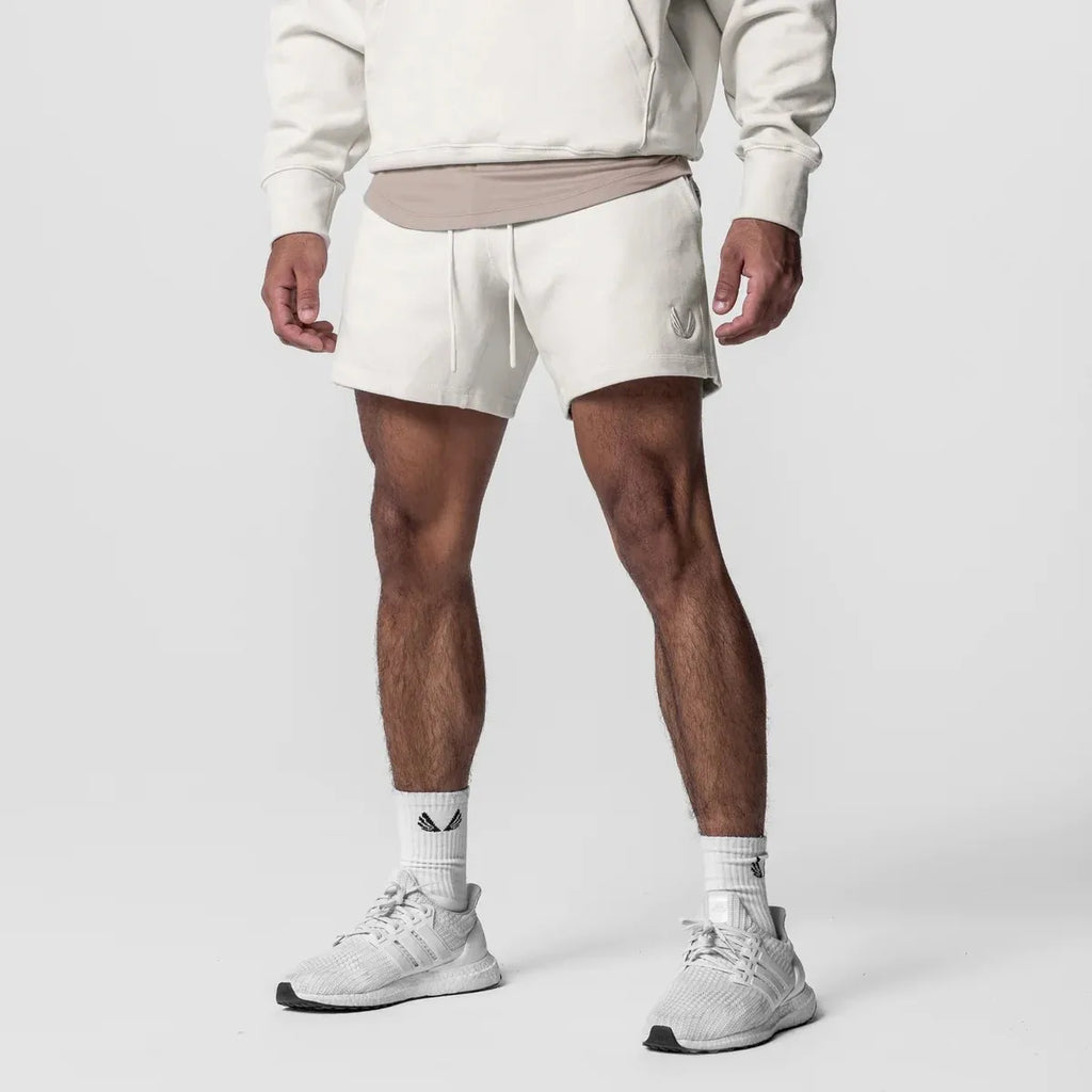 Pantalones cortos para hombre con logo bordado.