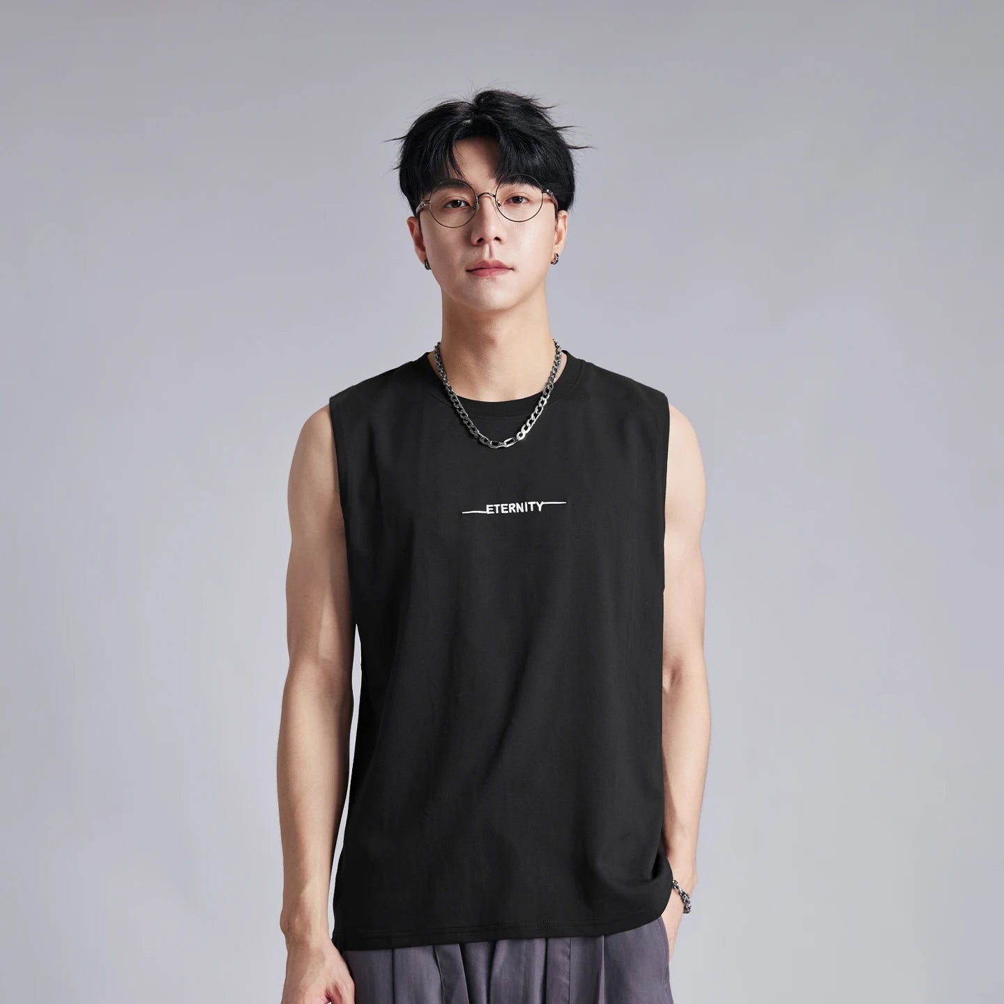 Camiseta sin mangas minimalista