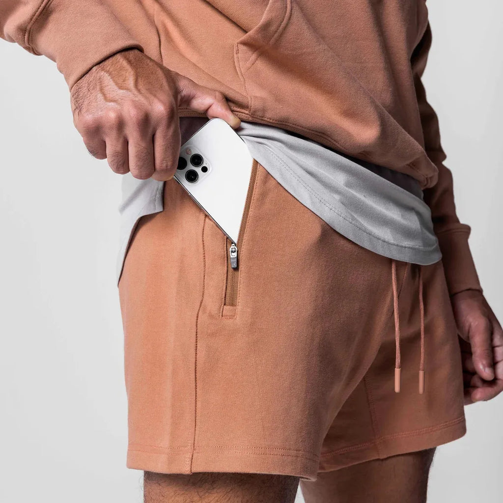 Pantalones cortos para hombre con logo bordado.