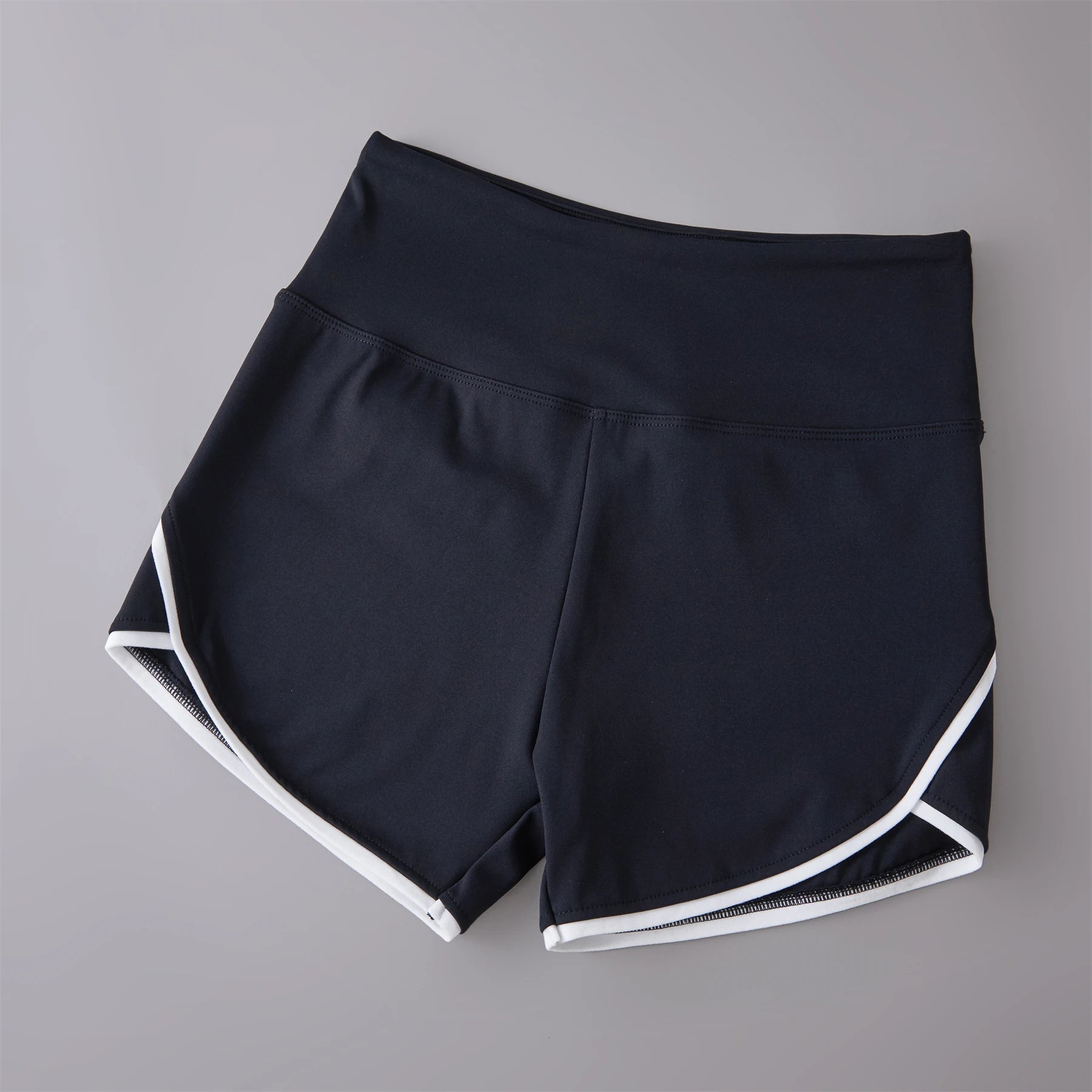 Pantalones cortos deportivos ajustados